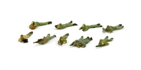 Konvolut 9 liegende Soldaten-Modelle (Abgüsse)