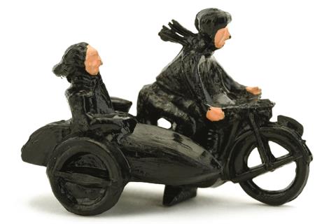 Motorradfahrer mit Beiwagen, schwarz