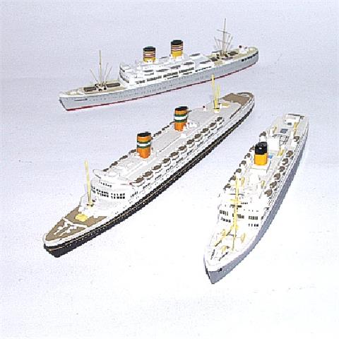 Konvolut 3 Passagierschiffe (übermalt)