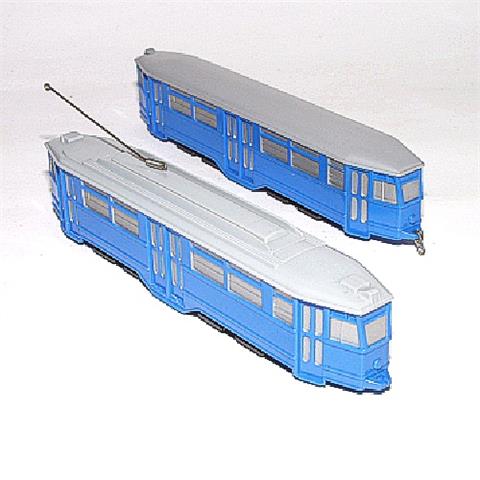 Straßenbahn-Großraumzug, himmelblau