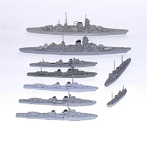 Konvolut 9 deutsche Kriegsschiffe