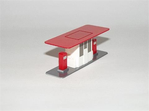 Tankstelle mit Dach, weiß/rot/basaltgrau