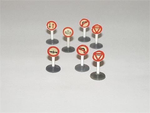 Konvolut 7 Verkehrszeichen (1.Version)