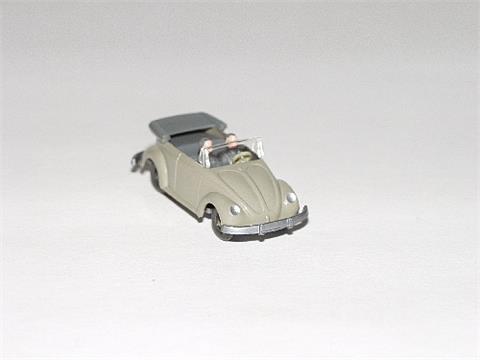 VW Käfer Cabrio mit Hörnern, olivgrau