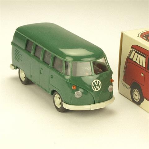 VW-Bus (ab 1961), diamantgrün (im Ork)