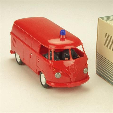VW Feuerwehrwagen (unverglast, im Ork)