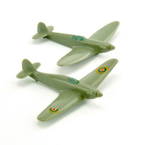 Konvolut 2 britische Flugzeuge (olivgrau)
