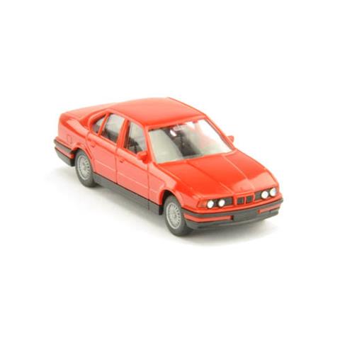BMW 520i, rot