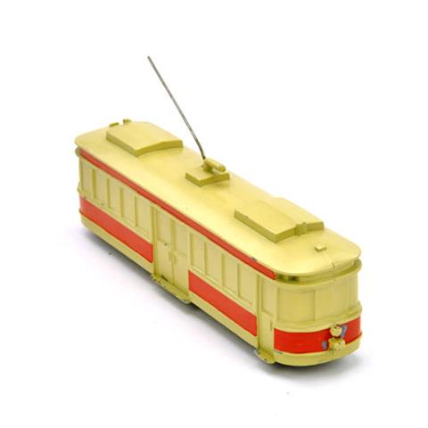 Straßenbahn-2-Achs-Triebwagen, beige lackiert