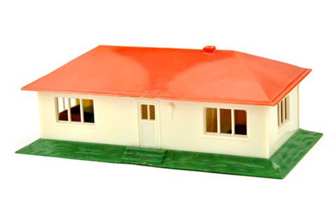 Landhaus mit Einrichtung, misch-rot