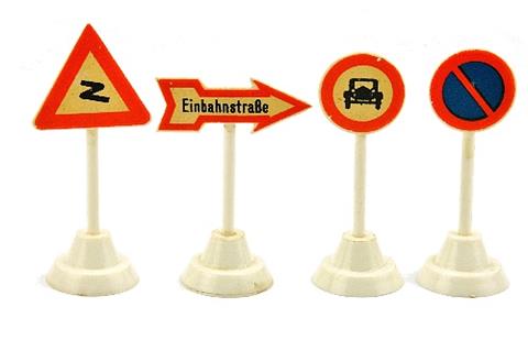 Konvolut 4 Verkehrszeichen