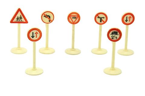 SIKU - Konvolut 7 internationale Verkehrszeichen