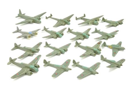 Konvolut 16 englische Flugzeuge (Grünlinge)