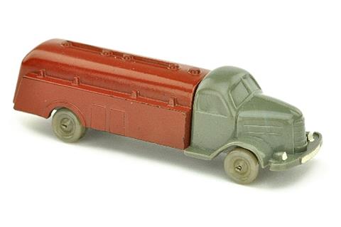 "Esso"-Tankwagen Dodge, betongrau/lackiert