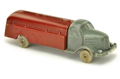 Tankwagen Dodge, betongrau/rotbraun lackiert