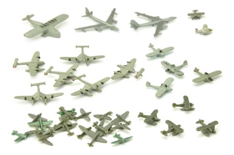 Konvolut 38 Flugzeuge (1:1250)
