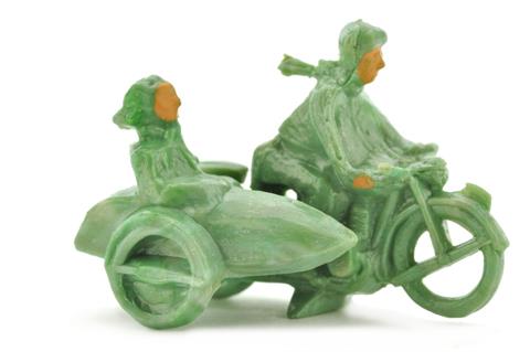 Motorradfahrer mit Beiwagen, misch-grün