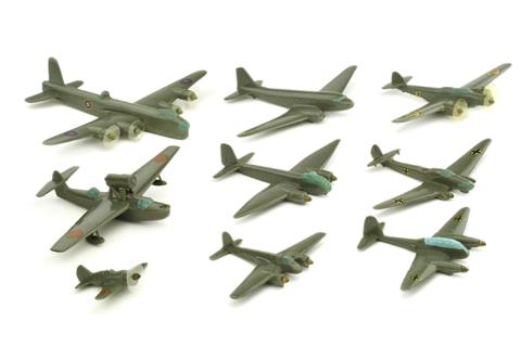Konvolut 9 Flugzeuge der 1940er Jahre